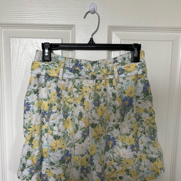 Linen Blend Shorts - Picture 5 of 5